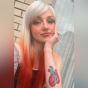 Blonde ombre orange wig